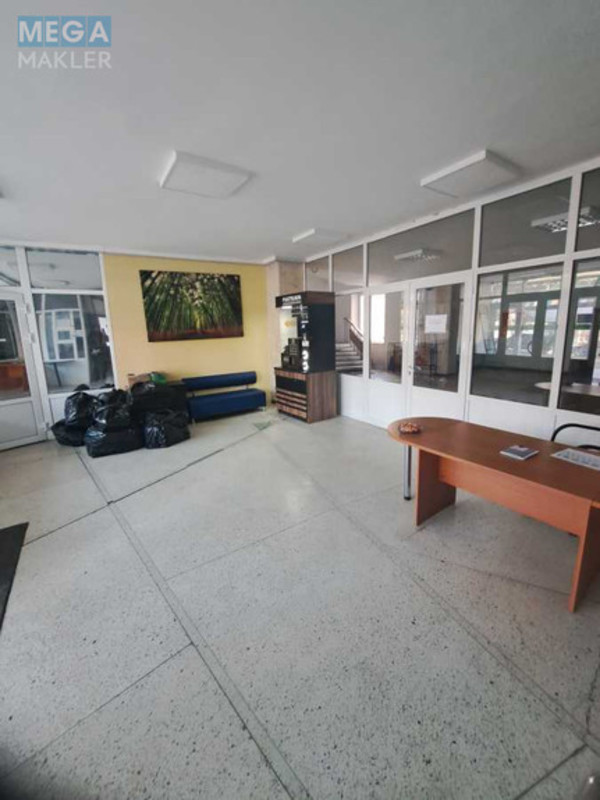 Оренда комерційної нерухомості, 43&nbsp;кв.м, под офис, <a class="location-link" href="/kiev/" title="Недвижимость Київ">Київ</a>, <a class="location-link" href="/kiev/pecherskij/" title="Недвижимость Печерський район">Печерський р-н</a>, Патріса Лумумби вул., 4/6 (изображение 6)