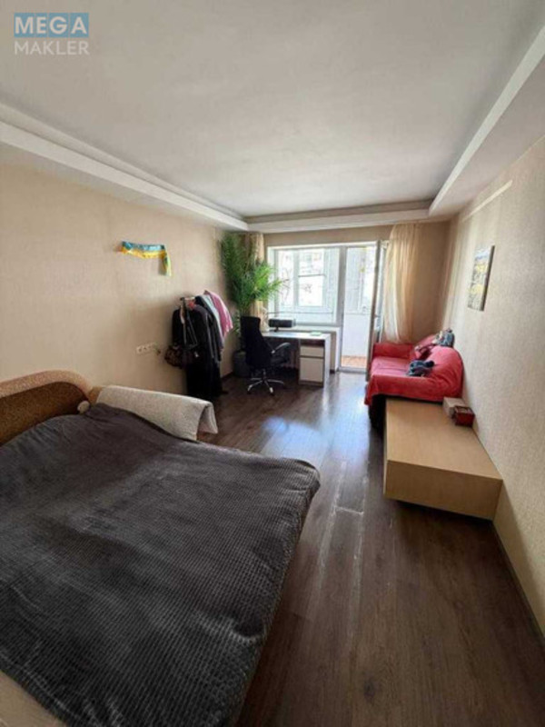 Продаж 2 кімнатної квартири (55,5/29/7,4), 3 пов. 9 пов. будинку, <a class="location-link" href="/kiev/" title="Недвижимость Київ">Київ</a>, <a class="location-link" href="/kiev/goloseevskij/" title="Недвижимость Голосіївський район">Голосіївський р-н</a>, Большая Васильковская ул., 102 (изображение 3)