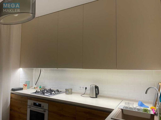 Оренда 3 кімнатної квартири, <a class="location-link" href="/kiev/" title="Недвижимость Київ">Київ</a>, <a class="location-link" href="/kiev/podolskij/" title="Недвижимость Подільський район">Подільський р-н</a>, Введенская ул., 29/58 (изображение 5)