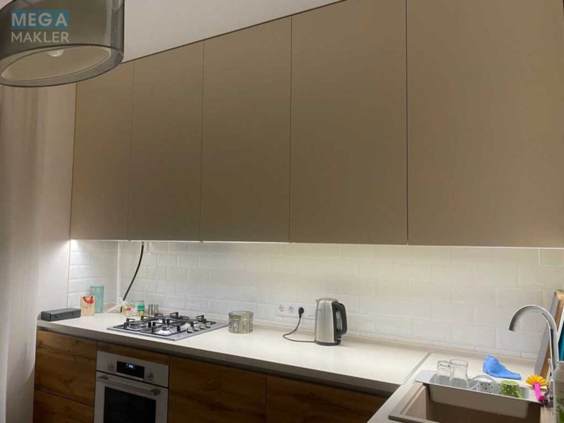 Оренда 3 кімнатної квартири, <a class="location-link" href="/kiev/" title="Недвижимость Київ">Київ</a>, <a class="location-link" href="/kiev/podolskij/" title="Недвижимость Подільський район">Подільський р-н</a>, Введенская ул., 29/58 (изображение 5)