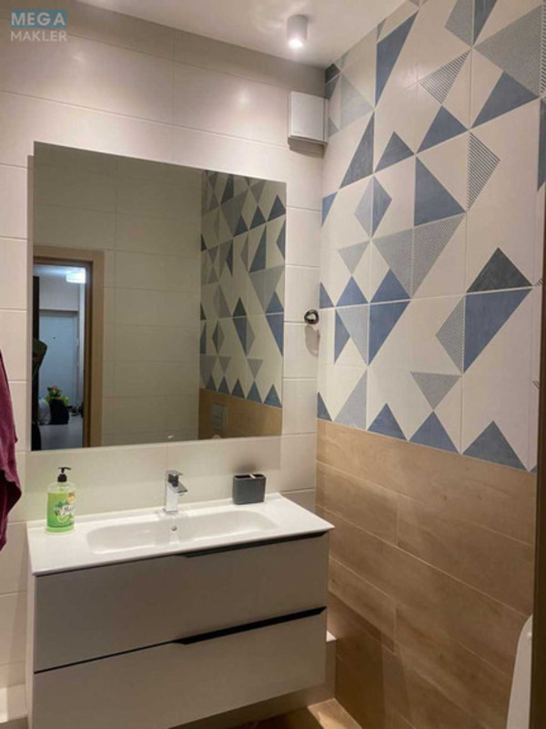 Оренда 3 кімнатної квартири, <a class="location-link" href="/kiev/" title="Недвижимость Київ">Київ</a>, <a class="location-link" href="/kiev/podolskij/" title="Недвижимость Подільський район">Подільський р-н</a>, Введенская ул., 29/58 (изображение 6)