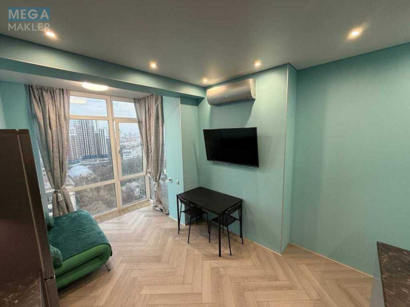 Продаж 1 кімнатної квартири (43/16/18), 10 пов. 25 пов. будинку, <a class="location-link" href="/kiev/" title="Недвижимость Київ">Київ</a>, <a class="location-link" href="/kiev/shevchenkovskij/" title="Недвижимость Шевченківський район">Шевченківський р-н</a>, Нагірна вул., 16 (изображение 7)