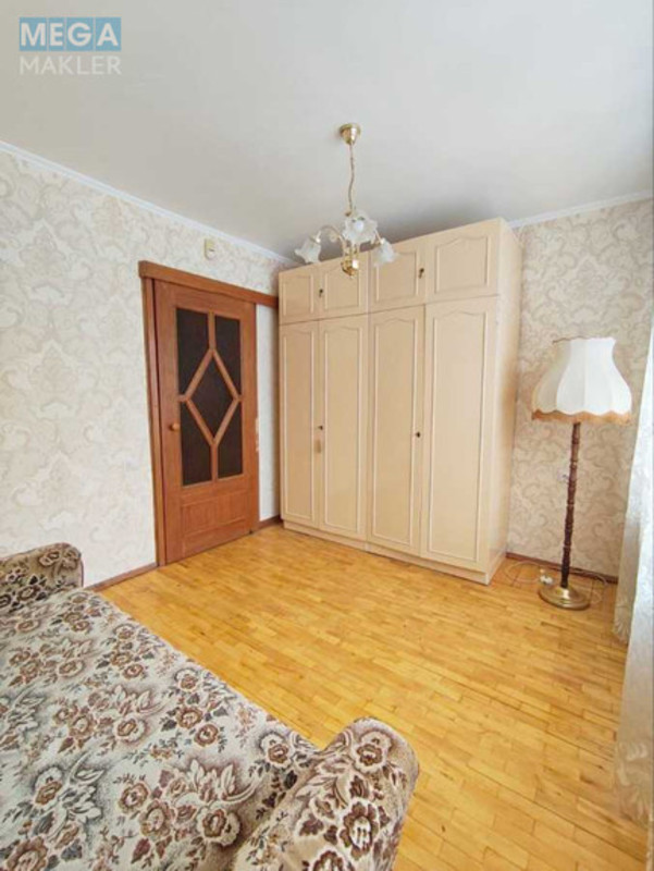 Продаж 3 кімнатної квартири (70/40/10), 4 пов. 9 пов. будинку, <a class="location-link" href="/kiev/" title="Недвижимость Київ">Київ</a>, <a class="location-link" href="/kiev/solomenskij/" title="Недвижимость Солом'янський район">Солом'янський р-н</a>, Сімї Ідзиковських вул., 25 (изображение 7)