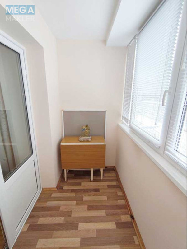 Продаж 3 кімнатної квартири (70/40/10), 4 пов. 9 пов. будинку, <a class="location-link" href="/kiev/" title="Недвижимость Київ">Київ</a>, <a class="location-link" href="/kiev/solomenskij/" title="Недвижимость Солом'янський район">Солом'янський р-н</a>, Сімї Ідзиковських вул., 25 (изображение 12)