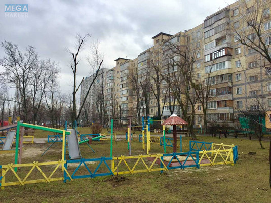 Продаж 2 кімнатної квартири (56/34/8), 4 пов. 9 пов. будинку, <a class="location-link" href="/kiev/" title="Недвижимость Київ">Київ</a>, <a class="location-link" href="/kiev/dneprovskij/" title="Недвижимость Дніпровський район">Дніпровський р-н</a>, Березняковская ул., 12 (изображение 16)