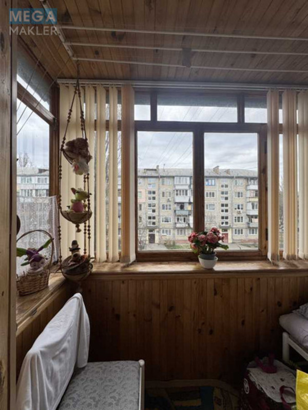 Оренда 1 кімнатної квартири, <a class="location-link" href="/kiev/" title="Недвижимость Київ">Київ</a>, <a class="location-link" href="/kiev/shevchenkovskij/" title="Недвижимость Шевченківський район">Шевченківський р-н</a>, Данила Щербаківського вул., 61а (изображение 2)