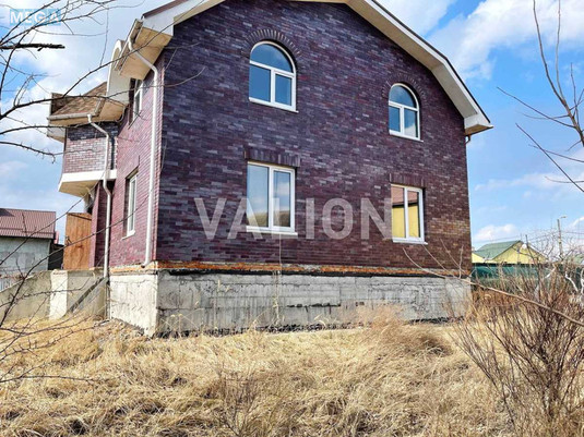 Продаж дома, 2&nbsp;поверху, 227&nbsp;кв.м, 4&nbsp;кімнати, ділянка 9&nbsp;соток, <a class="location-link" href="/kiev/" title="Недвижимость Київ">Київ</a>, <a class="location-link" href="/kiev/darnickij/" title="Недвижимость Дарницький район">Дарницький р-н</a>, Орхідейна вул. (изображение 2)
