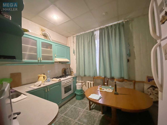 Продаж 3 кімнатної квартири (81/49,9/8,5), 1 пов. 4 пов. будинку, <a class="location-link" href="/kiev/" title="Недвижимость Київ">Київ</a>, <a class="location-link" href="/kiev/solomenskij/" title="Недвижимость Солом'янський район">Солом'янський р-н</a>, Очаківська вул., 8 (изображение 2)