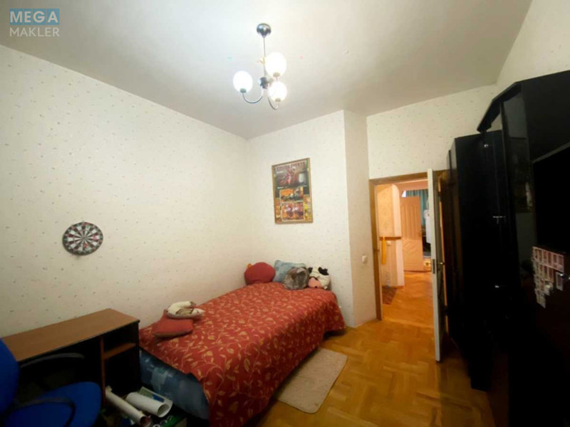 Продаж 3 кімнатної квартири (81/49,9/8,5), 1 пов. 4 пов. будинку, <a class="location-link" href="/kiev/" title="Недвижимость Київ">Київ</a>, <a class="location-link" href="/kiev/solomenskij/" title="Недвижимость Солом'янський район">Солом'янський р-н</a>, Очаківська вул., 8 (изображение 13)