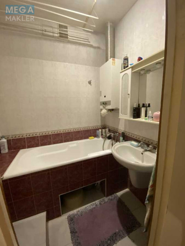 Продаж 3 кімнатної квартири (81/49,9/8,5), 1 пов. 4 пов. будинку, <a class="location-link" href="/kiev/" title="Недвижимость Київ">Київ</a>, <a class="location-link" href="/kiev/solomenskij/" title="Недвижимость Солом'янський район">Солом'янський р-н</a>, Очаківська вул., 8 (изображение 17)