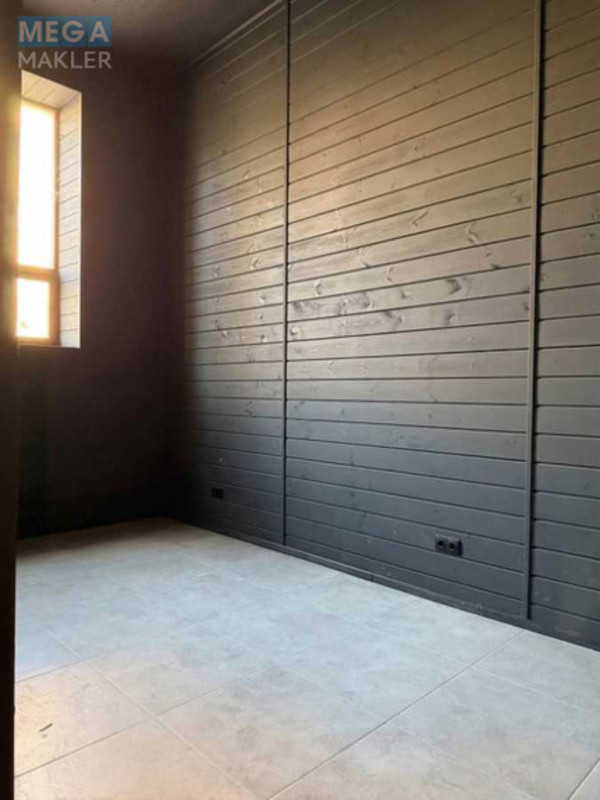 Оренда комерційної нерухомості, 100&nbsp;кв.м, <a class="location-link" href="/kiev/" title="Недвижимость Київ">Київ</a>, <a class="location-link" href="/kiev/shevchenkovskij/" title="Недвижимость Шевченківський район">Шевченківський р-н</a>, Білоруська вул., 38 (изображение 3)