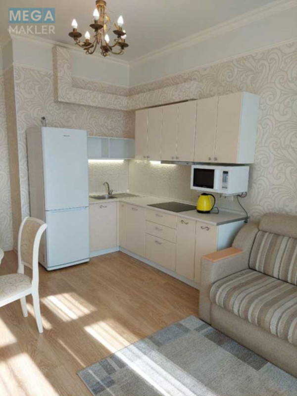 Оренда 1 кімнатної квартири, <a class="location-link" href="/kiev/" title="Недвижимость Київ">Київ</a>, <a class="location-link" href="/kiev/solomenskij/" title="Недвижимость Солом'янський район">Солом'янський р-н</a>, Генерала Шаповала вул., 2 (изображение 4)