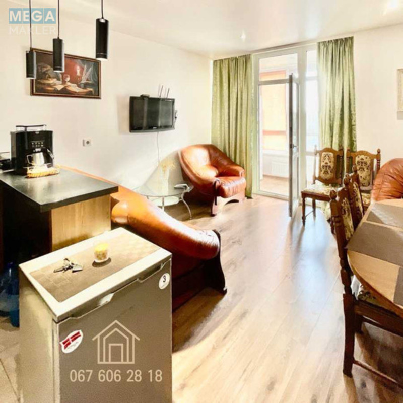 Продаж 2 кімнатної квартири (70/?/20), 6 пов. 8 пов. будинку, <a class="location-link" href="/kiev/" title="Недвижимость Київ">Київ</a>, <a class="location-link" href="/kiev/podolskij/" title="Недвижимость Подільський район">Подільський р-н</a>, Сирецько-Садова вул., 1 (изображение 4)