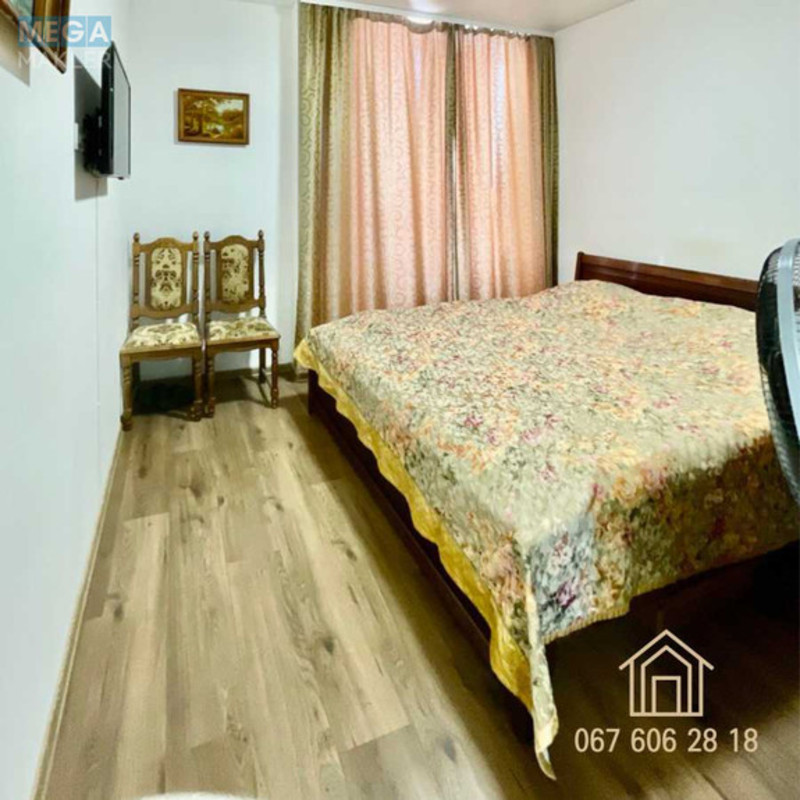 Продаж 2 кімнатної квартири (70/?/20), 6 пов. 8 пов. будинку, <a class="location-link" href="/kiev/" title="Недвижимость Київ">Київ</a>, <a class="location-link" href="/kiev/podolskij/" title="Недвижимость Подільський район">Подільський р-н</a>, Сирецько-Садова вул., 1 (изображение 8)