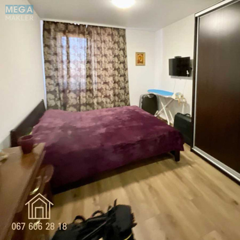 Продаж 2 кімнатної квартири (70/?/20), 6 пов. 8 пов. будинку, <a class="location-link" href="/kiev/" title="Недвижимость Київ">Київ</a>, <a class="location-link" href="/kiev/podolskij/" title="Недвижимость Подільський район">Подільський р-н</a>, Сирецько-Садова вул., 1 (изображение 10)