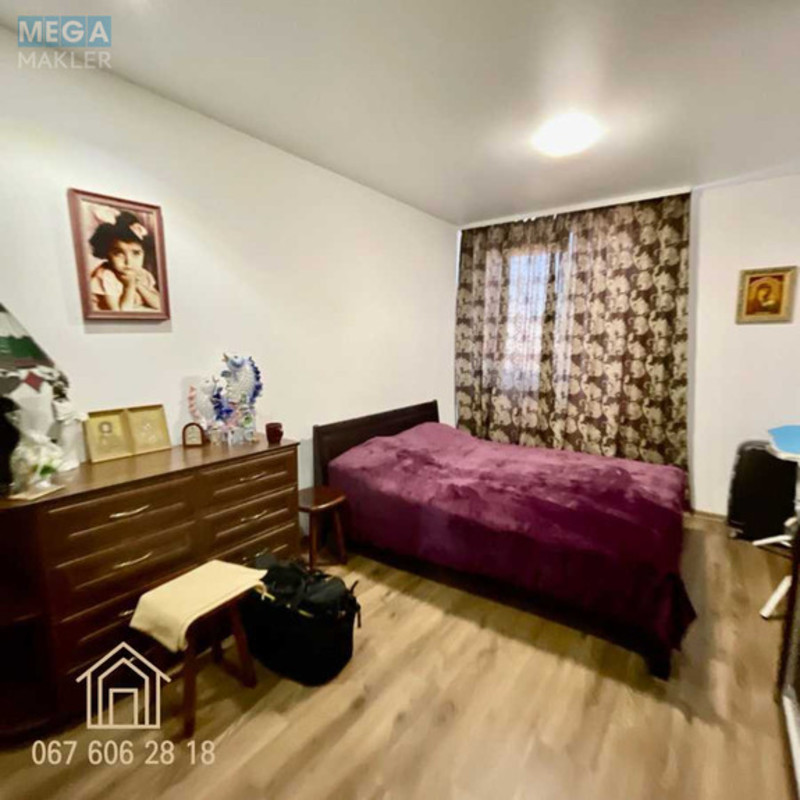 Продаж 2 кімнатної квартири (70/?/20), 6 пов. 8 пов. будинку, <a class="location-link" href="/kiev/" title="Недвижимость Київ">Київ</a>, <a class="location-link" href="/kiev/podolskij/" title="Недвижимость Подільський район">Подільський р-н</a>, Сирецько-Садова вул., 1 (изображение 11)