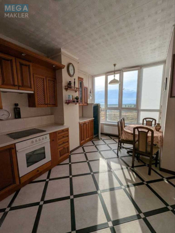 Продаж 5 кімнатної квартири (102/63/13), 9 пов. 10 пов. будинку, <a class="location-link" href="/petropavlovskaya-borshagovka/" title="Недвижимость Петропавлівська Борщагівка">Петропавлівська Борщагівка</a>, Миру, 9 (изображение 3)