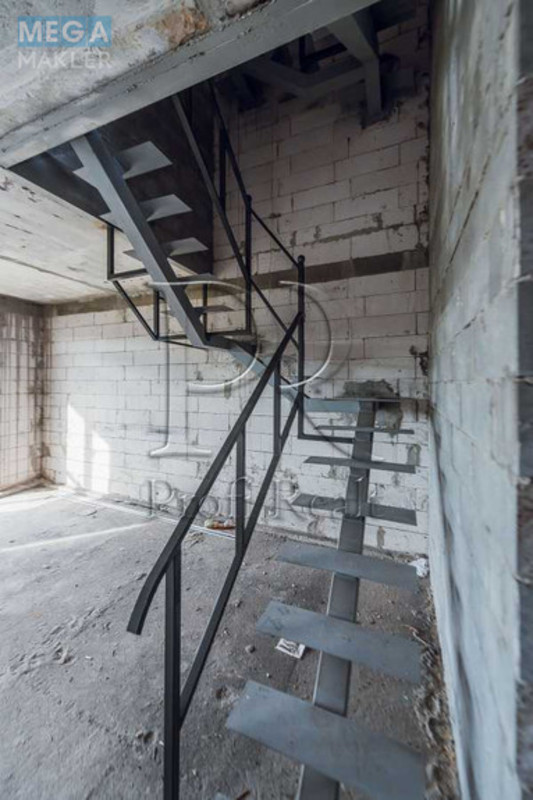 Продаж дома, 3&nbsp;поверху, 92&nbsp;кв.м, 4&nbsp;кімнати, ділянка 2&nbsp;сотки, <a class="location-link" href="/stoyanka/" title="Недвижимость Стоянка">Стоянка</a>, Зарічна вулиця, 3В (изображение 9)