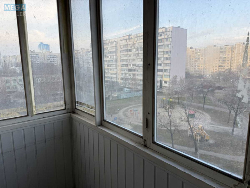 Оренда 2 кімнатної квартири, <a class="location-link" href="/kiev/" title="Недвижимость Київ">Київ</a>, <a class="location-link" href="/kiev/darnickij/" title="Недвижимость Дарницький район">Дарницький р-н</a>, Ревуцкого ул., 19/1 (изображение 8)