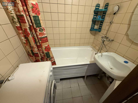 Оренда 2 кімнатної квартири, <a class="location-link" href="/kiev/" title="Недвижимость Київ">Київ</a>, <a class="location-link" href="/kiev/darnickij/" title="Недвижимость Дарницький район">Дарницький р-н</a>, Ревуцкого ул., 19/1 (изображение 18)