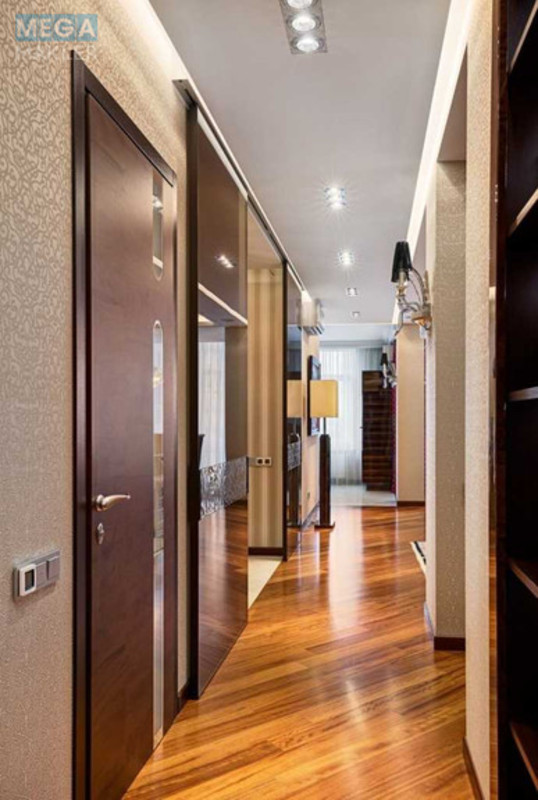 Продаж 3 кімнатної квартири (129/?/20), 7 пов. 9 пов. будинку, <a class="location-link" href="/kiev/" title="Недвижимость Київ">Київ</a>, <a class="location-link" href="/kiev/pecherskij/" title="Недвижимость Печерський район">Печерський р-н</a>, Андрія Верхогляда вул., 18а (изображение 4)