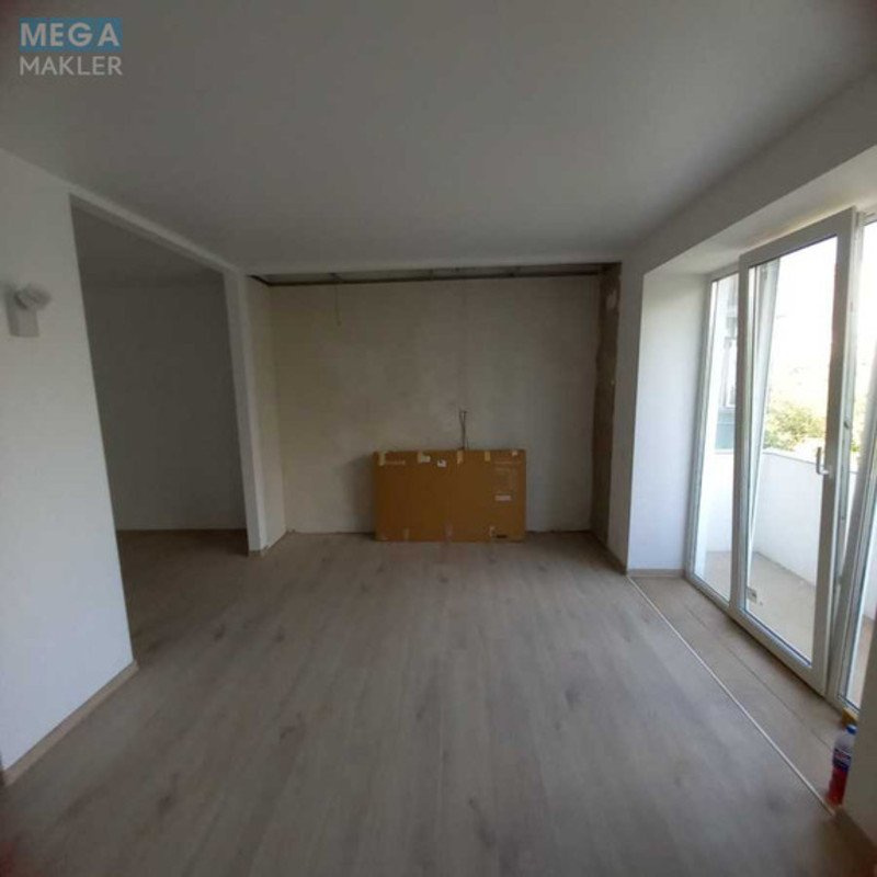 Продаж 1 кімнатної квартири (37/19/8), 4 пов. 9 пов. будинку, <a class="location-link" href="/kiev/" title="Недвижимость Київ">Київ</a>, <a class="location-link" href="/kiev/solomenskij/" title="Недвижимость Солом'янський район">Солом'янський р-н</a>, Алексеевская ул., 11 (изображение 3)