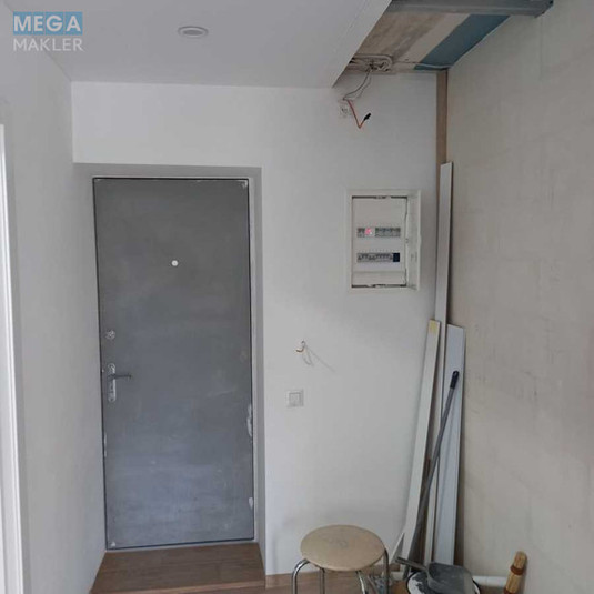 Продаж 1 кімнатної квартири (37/19/8), 4 пов. 9 пов. будинку, <a class="location-link" href="/kiev/" title="Недвижимость Київ">Київ</a>, <a class="location-link" href="/kiev/solomenskij/" title="Недвижимость Солом'янський район">Солом'янський р-н</a>, Алексеевская ул., 11 (изображение 9)