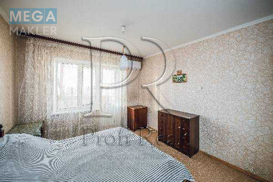 Продаж 3 кімнатної квартири (82/44/9), 10 пов. 16 пов. будинку, <a class="location-link" href="/kiev/" title="Недвижимость Київ">Київ</a>, <a class="location-link" href="/kiev/svyatoshinskij/" title="Недвижимость Святошинський район">Святошинський р-н</a>, Підлісна вулиця, 2 (изображение 4)