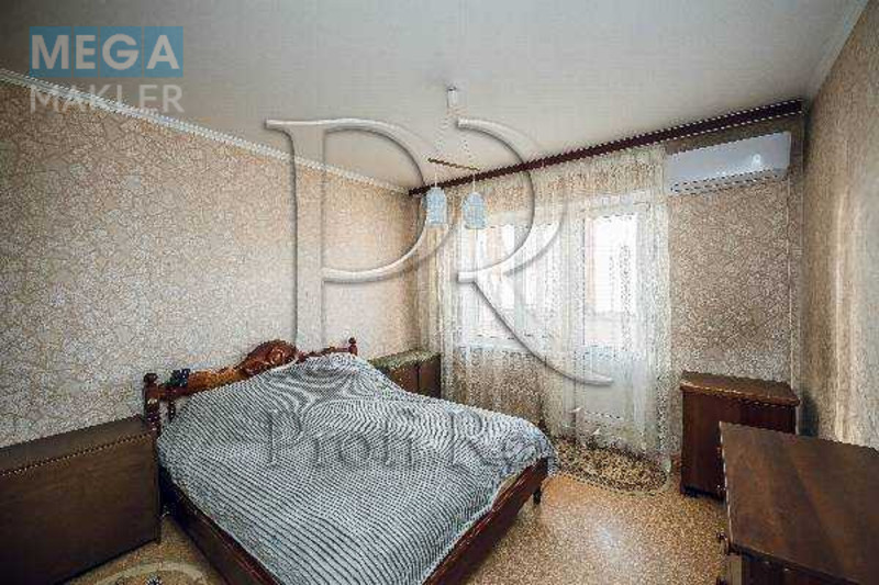 Продаж 3 кімнатної квартири (82/44/9), 10 пов. 16 пов. будинку, <a class="location-link" href="/kiev/" title="Недвижимость Київ">Київ</a>, <a class="location-link" href="/kiev/svyatoshinskij/" title="Недвижимость Святошинський район">Святошинський р-н</a>, Підлісна вулиця, 2 (изображение 6)