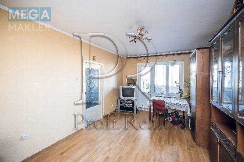 Продаж 3 кімнатної квартири (82/44/9), 10 пов. 16 пов. будинку, <a class="location-link" href="/kiev/" title="Недвижимость Київ">Київ</a>, <a class="location-link" href="/kiev/svyatoshinskij/" title="Недвижимость Святошинський район">Святошинський р-н</a>, Підлісна вулиця, 2 (изображение 10)