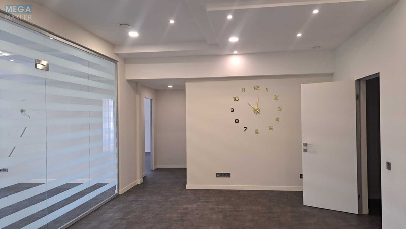 Оренда комерційної нерухомості, 265&nbsp;кв.м, под офис, <a class="location-link" href="/kiev/" title="Недвижимость Київ">Київ</a>, <a class="location-link" href="/kiev/pecherskij/" title="Недвижимость Печерський район">Печерський р-н</a>, Лейпцизька вул., 3-А (изображение 2)