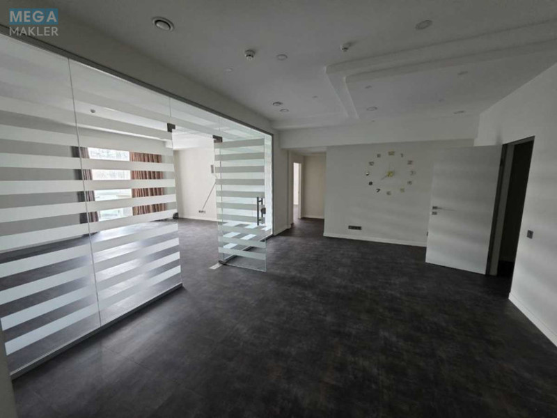 Оренда комерційної нерухомості, 265&nbsp;кв.м, под офис, <a class="location-link" href="/kiev/" title="Недвижимость Київ">Київ</a>, <a class="location-link" href="/kiev/pecherskij/" title="Недвижимость Печерський район">Печерський р-н</a>, Лейпцизька вул., 3-А (изображение 4)