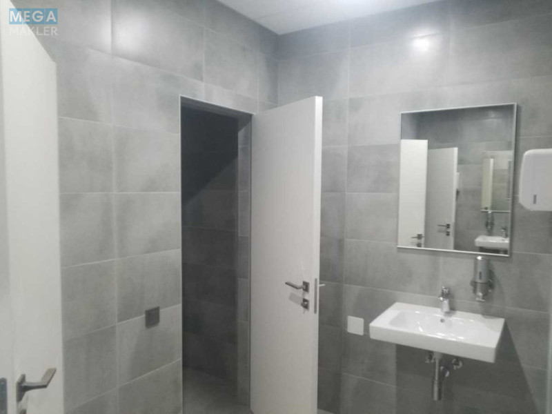 Оренда комерційної нерухомості, 265&nbsp;кв.м, под офис, <a class="location-link" href="/kiev/" title="Недвижимость Київ">Київ</a>, <a class="location-link" href="/kiev/pecherskij/" title="Недвижимость Печерський район">Печерський р-н</a>, Лейпцизька вул., 3-А (изображение 9)