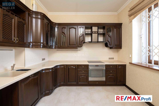 Продаж дома, 2&nbsp;поверху, 260&nbsp;кв.м, 5&nbsp;кімнат, ділянка 12&nbsp;соток, <a class="location-link" href="/hotov/" title="Недвижимость Хотів">Хотів</a>, Олександра Невского (изображение 13)