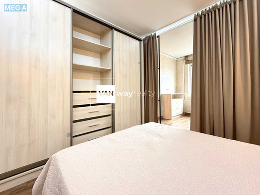 Продаж 1 кімнатної квартири (32/17/7,2), 1 пов. 9 пов. будинку, <a class="location-link" href="/kiev/" title="Недвижимость Київ">Київ</a>, <a class="location-link" href="/kiev/dneprovskij/" title="Недвижимость Дніпровський район">Дніпровський р-н</a>, Андрія Малишка вул., 3 (изображение 2)