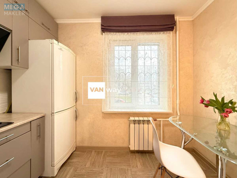 Продаж 1 кімнатної квартири (32/17/7,2), 1 пов. 9 пов. будинку, <a class="location-link" href="/kiev/" title="Недвижимость Київ">Київ</a>, <a class="location-link" href="/kiev/dneprovskij/" title="Недвижимость Дніпровський район">Дніпровський р-н</a>, Андрія Малишка вул., 3 (изображение 6)