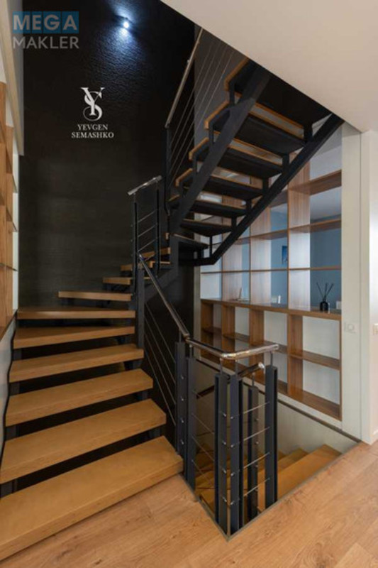 Продаж дома, 3&nbsp;поверху, 218,50&nbsp;кв.м, 5&nbsp;кімнат, ділянка 1,50&nbsp;сотка, <a class="location-link" href="/lesniki-selo/" title="Недвижимость Лісники">Лісники</a>, Погребного (изображение 8)