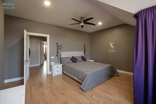 Продаж дома, 3&nbsp;поверху, 218,50&nbsp;кв.м, 5&nbsp;кімнат, ділянка 1,50&nbsp;сотка, <a class="location-link" href="/lesniki-selo/" title="Недвижимость Лісники">Лісники</a>, Погребного (изображение 11)