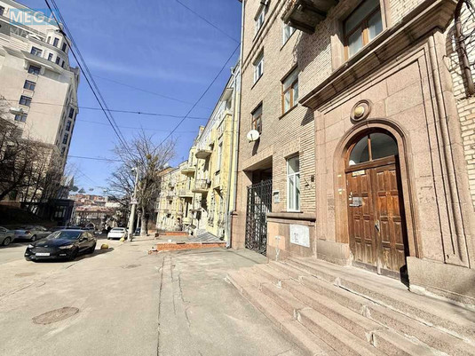 Продаж комерційної нерухомості, 14,70&nbsp;кв.м, под офис, <a class="location-link" href="/kiev/" title="Недвижимость Київ">Київ</a>, <a class="location-link" href="/kiev/pecherskij/" title="Недвижимость Печерський район">Печерський р-н</a>, Лютеранская ул., 17 (изображение 7)