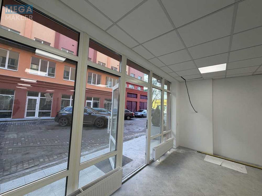 Продаж комерційної нерухомості, 52,50&nbsp;кв.м, под магазин, <a class="location-link" href="/kiev/" title="Недвижимость Київ">Київ</a>, <a class="location-link" href="/kiev/shevchenkovskij/" title="Недвижимость Шевченківський район">Шевченківський р-н</a>, Глубочицкая ул., 17 (изображение 6)
