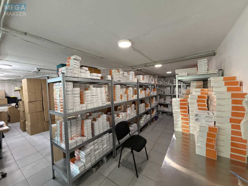 Продаж комерційної нерухомості, 76&nbsp;кв.м, под офис, <a class="location-link" href="/kiev/" title="Недвижимость Київ">Київ</a>, <a class="location-link" href="/kiev/shevchenkovskij/" title="Недвижимость Шевченківський район">Шевченківський р-н</a>, Глубочицкая ул., 40 (изображение 3)