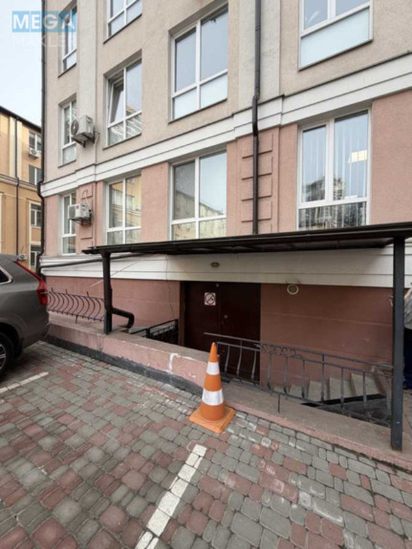 Продаж комерційної нерухомості, 76&nbsp;кв.м, под офис, <a class="location-link" href="/kiev/" title="Недвижимость Київ">Київ</a>, <a class="location-link" href="/kiev/shevchenkovskij/" title="Недвижимость Шевченківський район">Шевченківський р-н</a>, Глубочицкая ул., 40 (изображение 8)