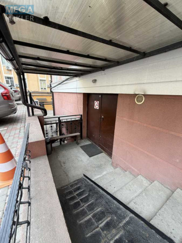 Продаж комерційної нерухомості, 76&nbsp;кв.м, под офис, <a class="location-link" href="/kiev/" title="Недвижимость Київ">Київ</a>, <a class="location-link" href="/kiev/shevchenkovskij/" title="Недвижимость Шевченківський район">Шевченківський р-н</a>, Глубочицкая ул., 40 (изображение 9)