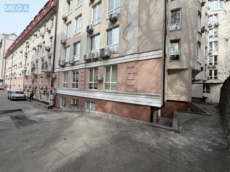 Продаж комерційної нерухомості, 130&nbsp;кв.м, под офис, <a class="location-link" href="/kiev/" title="Недвижимость Київ">Київ</a>, <a class="location-link" href="/kiev/shevchenkovskij/" title="Недвижимость Шевченківський район">Шевченківський р-н</a>, Глубочицкая ул., 40 (изображение 6)