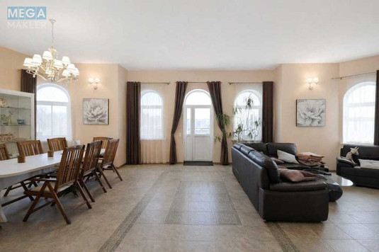 Продаж дома, 2&nbsp;поверху, 390&nbsp;кв.м, 5&nbsp;кімнат, ділянка 32&nbsp;сотки, <a class="location-link" href="/lyubimovka-selo-kv-kievo-svyatoshinskij-rajon/" title="Недвижимость Любимівка">Любимівка</a>, Лісна (изображение 4)