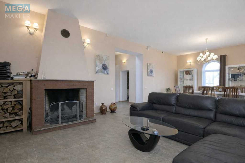 Продаж дома, 2&nbsp;поверху, 390&nbsp;кв.м, 5&nbsp;кімнат, ділянка 32&nbsp;сотки, <a class="location-link" href="/lyubimovka-selo-kv-kievo-svyatoshinskij-rajon/" title="Недвижимость Любимівка">Любимівка</a>, Лісна (изображение 6)