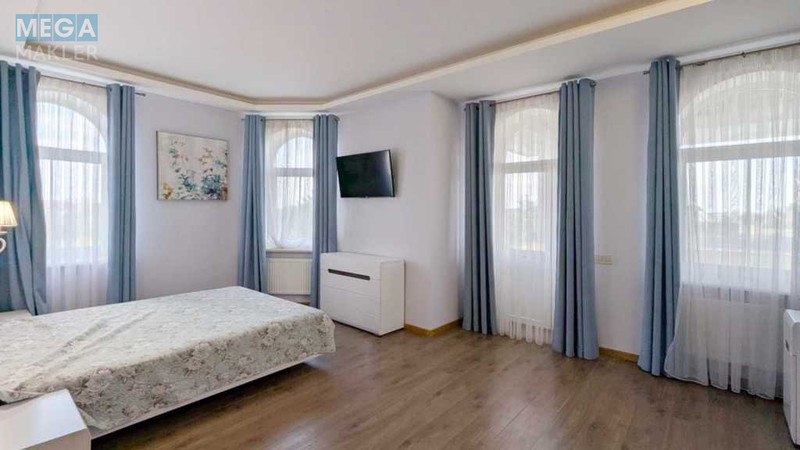 Продаж дома, 2&nbsp;поверху, 390&nbsp;кв.м, 5&nbsp;кімнат, ділянка 32&nbsp;сотки, <a class="location-link" href="/lyubimovka-selo-kv-kievo-svyatoshinskij-rajon/" title="Недвижимость Любимівка">Любимівка</a>, Лісна (изображение 11)