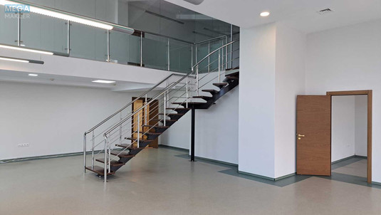 Оренда комерційної нерухомості, 225&nbsp;кв.м, под офис, <a class="location-link" href="/kiev/" title="Недвижимость Київ">Київ</a>, <a class="location-link" href="/kiev/pecherskij/" title="Недвижимость Печерський район">Печерський р-н</a>, Лейпцизька вул., 3а (изображение 3)