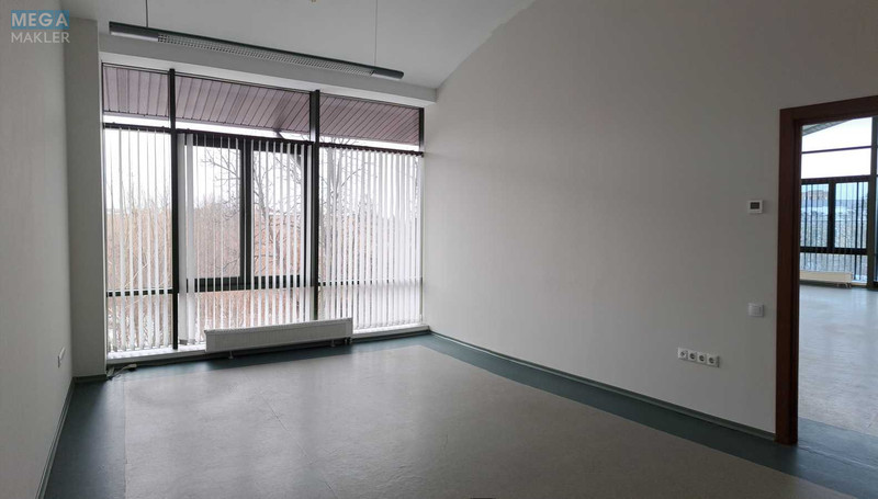 Оренда комерційної нерухомості, 225&nbsp;кв.м, под офис, <a class="location-link" href="/kiev/" title="Недвижимость Київ">Київ</a>, <a class="location-link" href="/kiev/pecherskij/" title="Недвижимость Печерський район">Печерський р-н</a>, Лейпцизька вул., 3а (изображение 6)