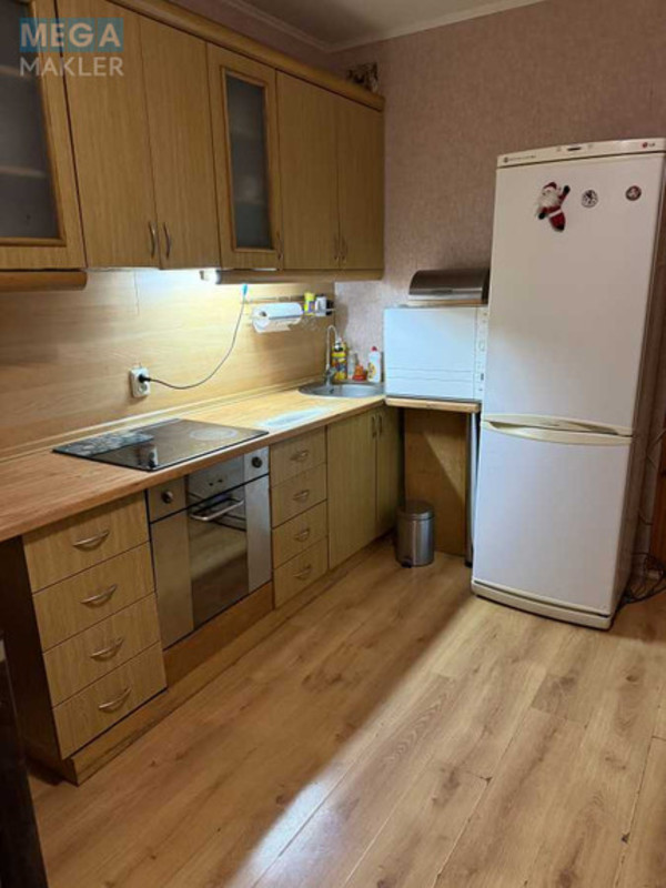 Оренда 1 кімнатної квартири, <a class="location-link" href="/kiev/" title="Недвижимость Київ">Київ</a>, <a class="location-link" href="/kiev/darnickij/" title="Недвижимость Дарницький район">Дарницький р-н</a>, Урловская ул., 9 (изображение 2)